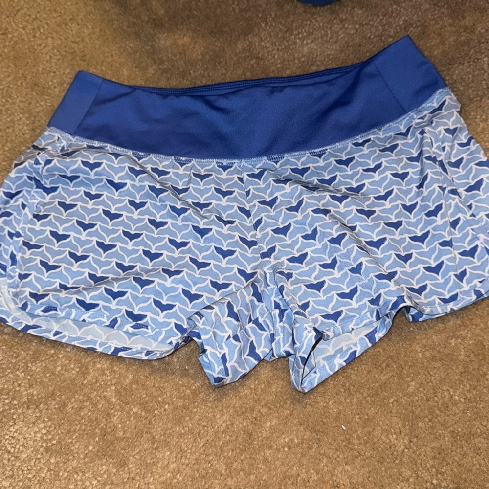 Vineyard Vines performance shorts